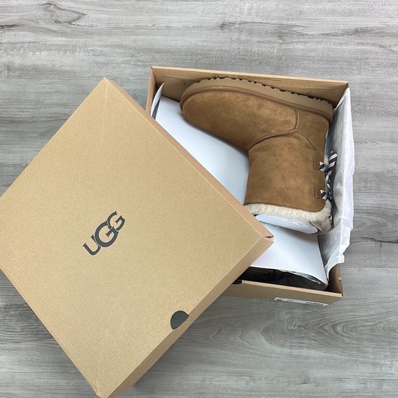 🍁 UGG 🍁 BAILEY BOW DIAGONAL STRIPES BOOYS - Picture 13 of 14